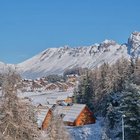 Alpehytte Les De Celine La Joue du Loup